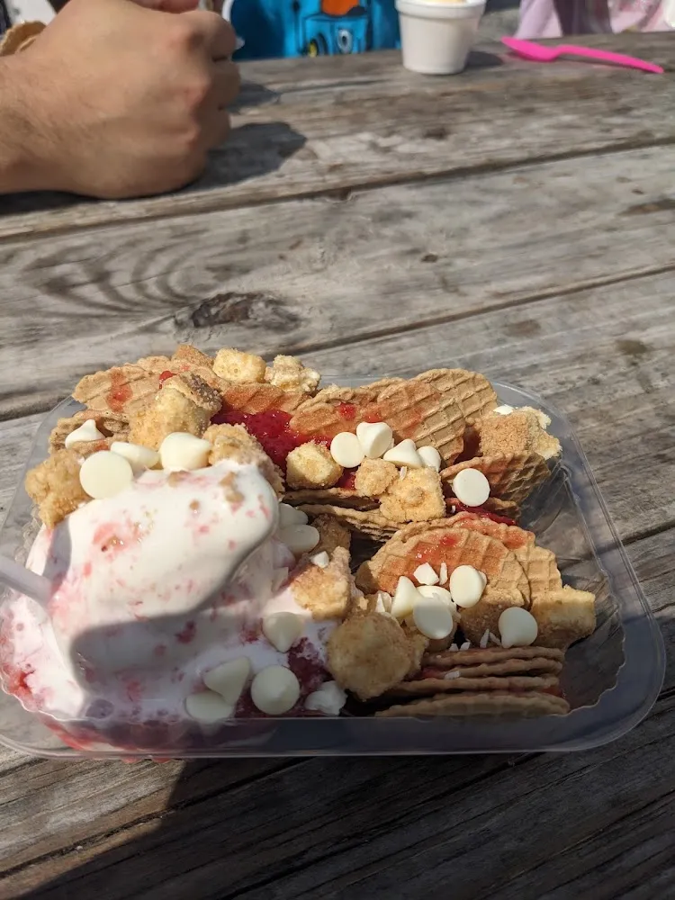 Strawberry Cheesecake Ice Cream Nacho